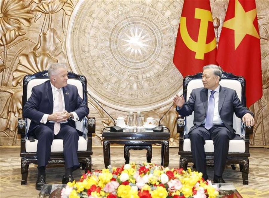 Michael DeSombre - To Lam