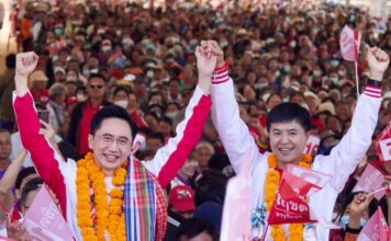 Pheu Thai en campagne