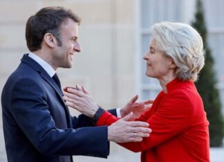 Emmanuel Macron - Ursula