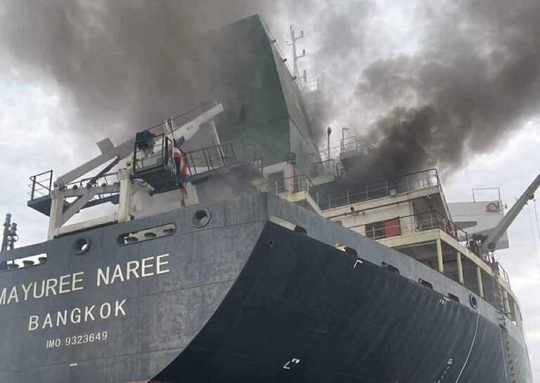 THAÏLANDE – MOYEN-ORIENT : Trois marins thaïlandais toujours portés disparus après l’attaque d’un cargo dans le détroit d’Ormuz