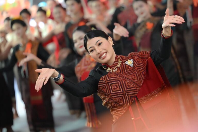 THAÏLANDE – MONARCHIE : A La Haye, un discours très attendu de SAR la princesse Sirivannavari