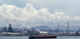 PHILIPPINES – ÉCONOMIE : Le pétrole russe arrive dans l’archipel Raffinerie Philippines