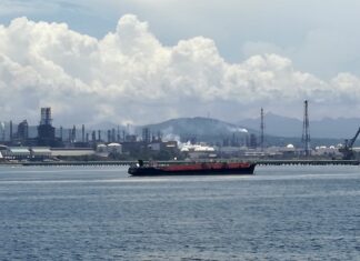 PHILIPPINES – ÉCONOMIE : Le pétrole russe arrive dans l’archipel Raffinerie Philippines