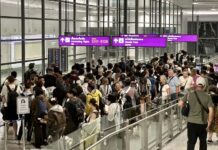 Touristes à Suvarnabhumi