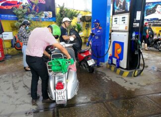 VIETNAM – ÉNERGIE : Hanoï supprime temporairement les taxes sur les carburants face à la flambée du pétrole
