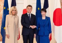 Emmanuel Macron avec Sanae Takaichi