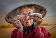 VIETNAM – CULTURE : Un pêcheur de 70 ans devient star après une photo primée