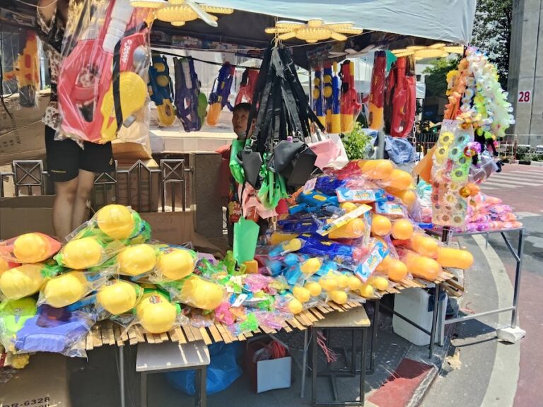 THAÏLANDE – CHRONIQUE : Les Thaïlandais, le déluge et nous