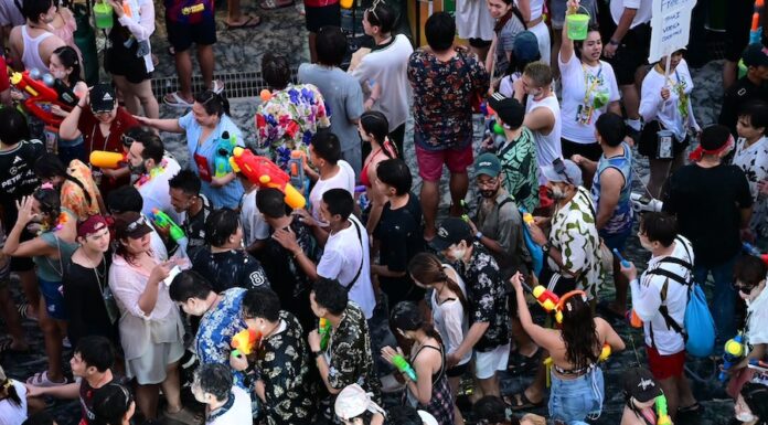 THAÏLANDE – CHRONIQUE : Que d’eau, que d’eau… Suk San Wan Songkran !