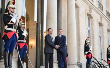 THAÏLANDE – FRANCE : Anutin Charnvirakul et Emmanuel Macron renforcent le partenariat stratégique entre les deux pays Anutin et Macron