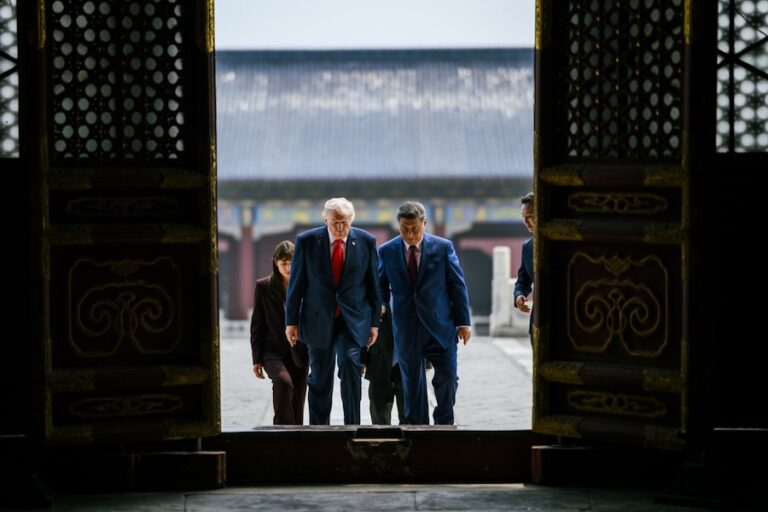 CHINE – ÉTATS-UNIS : Après la visite de Trump à Pékin, le dialogue reprend mais sans percée majeure