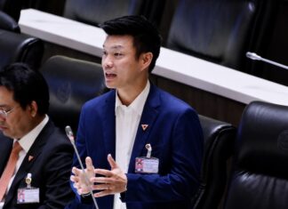 THAÏLANDE – POLITIQUE : Le People’s Party critique la visite d’Anutin en France