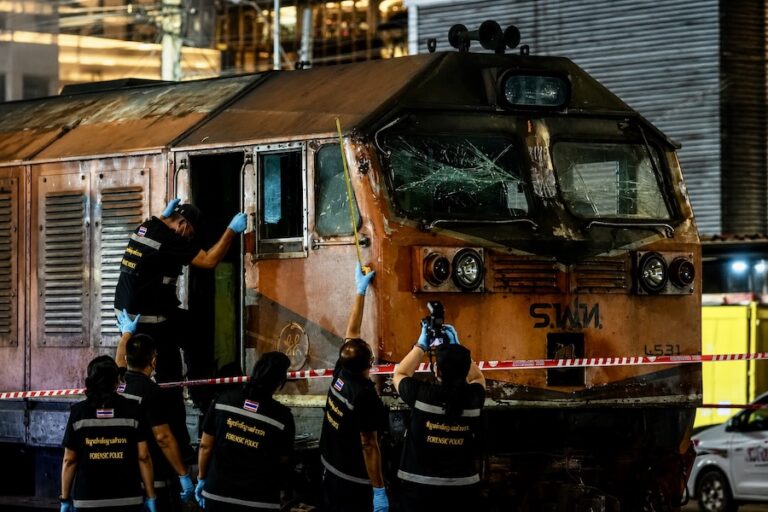 BANGKOK – SOCIÉTÉ : Le conducteur du train testé positif aux stupéfiants après la collision meurtrière avec un bus