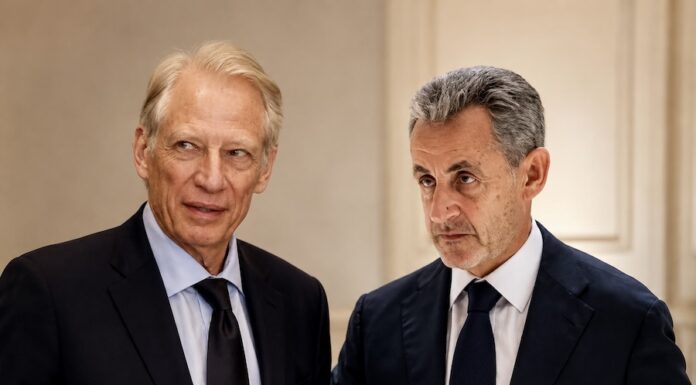 FRANCE – POLITIQUE : Vue d’ailleurs, Sarkozy-Villepin, au comptoir du boucher