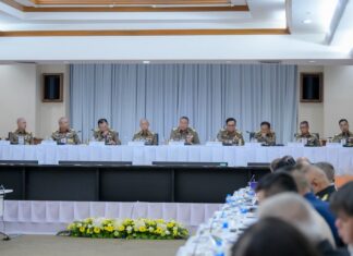 THAÏLANDE – POLITIQUE : Une réunion entre le Conseil privé du roi et le gouvernement fait polémique