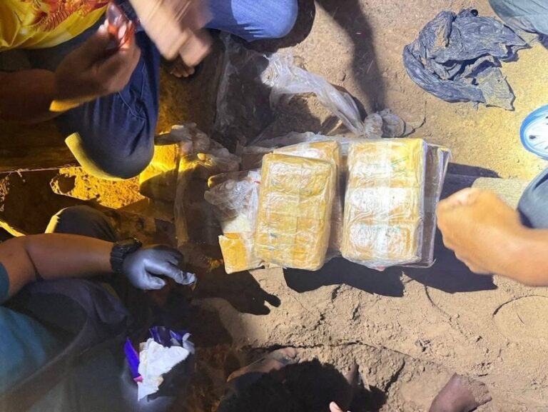 THAÏLANDE – JUSTICE : Plus de 100 000 comprimés de méthamphétamine saisis à Surin