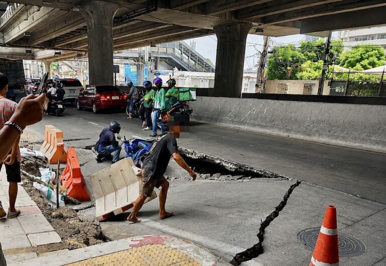 BANGKOK – SOCIÉTÉ : Un affaissement de chaussée paralyse le secteur de Fai Chai