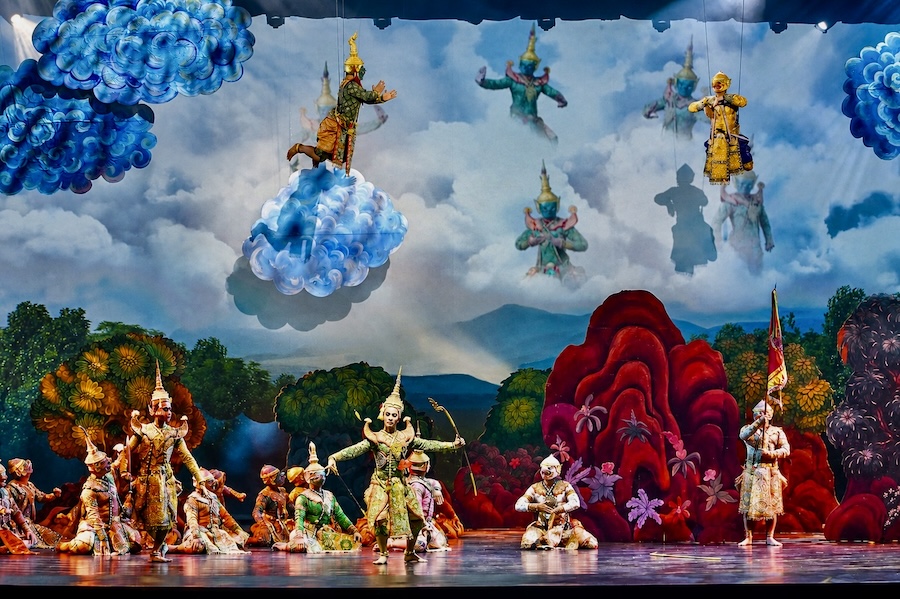 théâtre masqué traditionnel thaïlandais