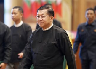 BIRMANIE – CONFLIT : Le général Min Aung Hlaing bâtit seul son processus de paix