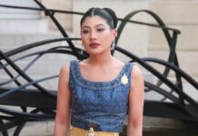 Princesse Sirivannavari costume thaïlandais