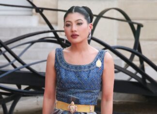 Princesse Sirivannavari costume thaïlandais