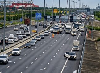 THAÏLANDE – SOCIÉTÉ : Une pluie de boulons provoque des crevaisons en série sur l’autoroute de Pattaya