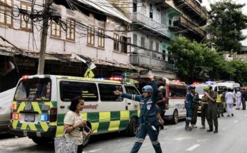 THAÏLANDE – SOCIÉTÉ : L’effondrement partiel d’un immeuble près du Wat Traimit fait un mort