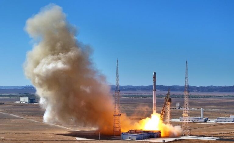 CHINE – ESPACE : Le premier vol de la Longue Marche 12B nourrit les ambitions spatiales de Pékin