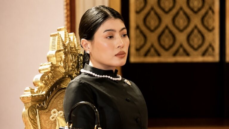 THAÏLANDE – MONARCHIE : La princesse Sirivannavari remercie les soignants de l&rsquo;hôpital Chulalongkorn