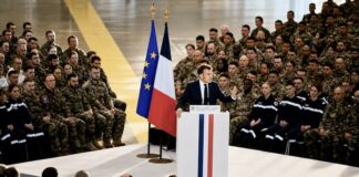 FRANCE – POLITIQUE : Vue d’ailleurs, Donald et la parade