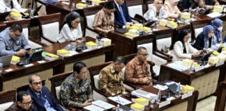 INDONÉSIE – POLITIQUE : Le Parlement indonésien veut des centres financiers internationaux