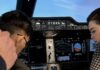 THAÏLANDE – FRANCE : Pilote passionné, Rama X conclut sa visite d’État par une étape chez Airbus
