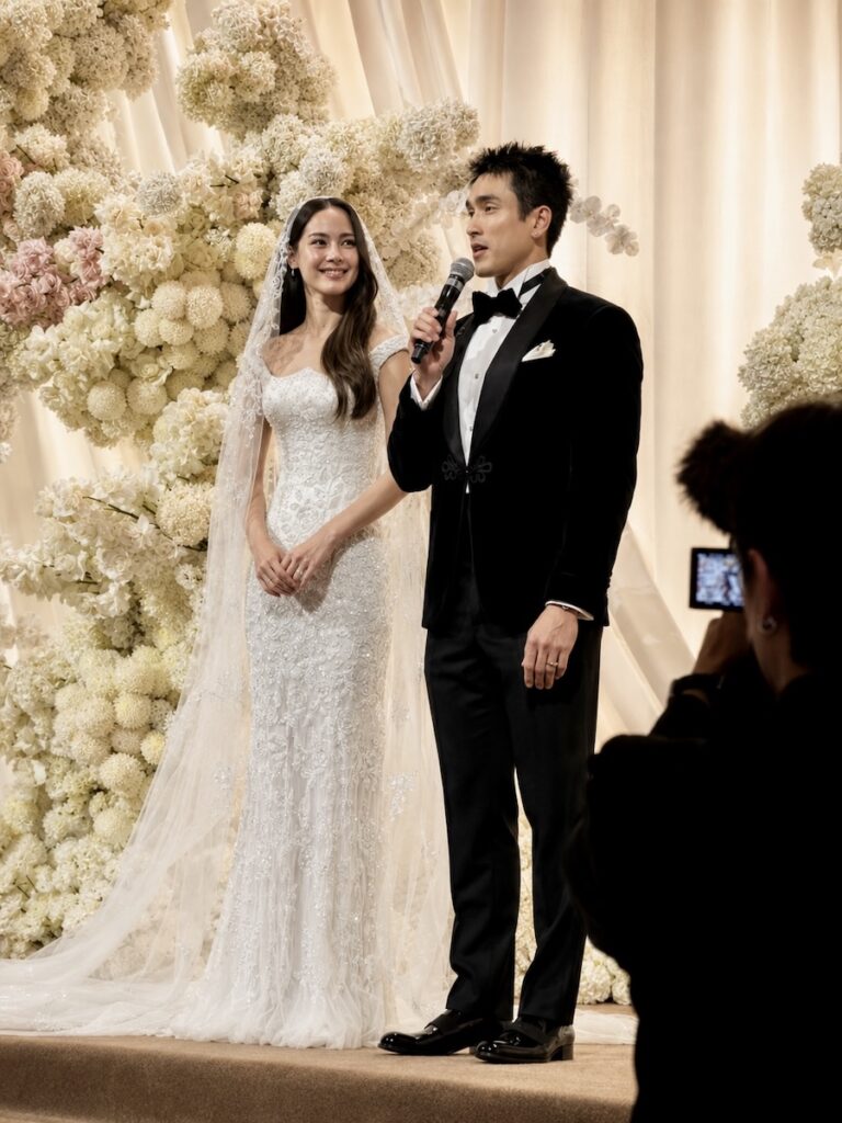 THAÏLANDE – MODE : Au mariage de l’année, la haute couture parisienne habille Bangkok