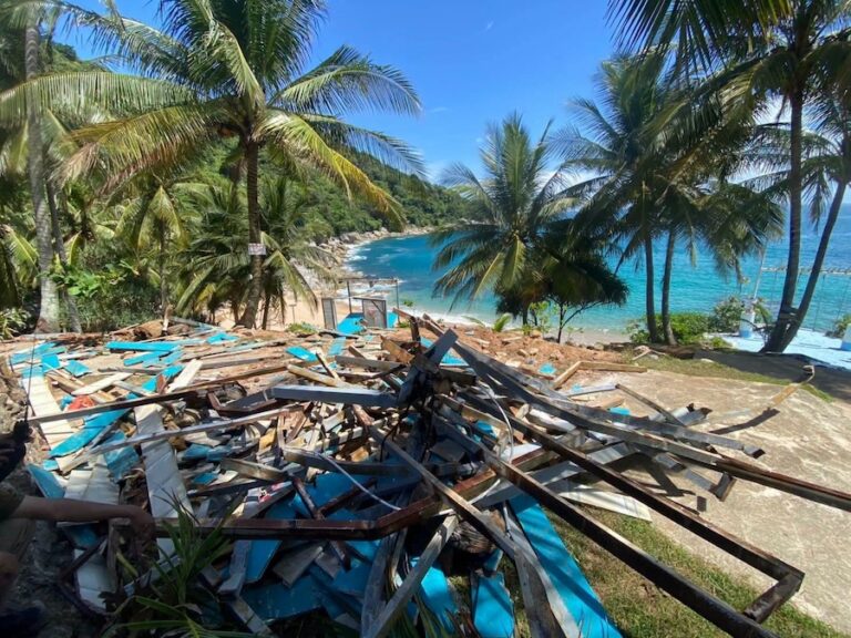 PHUKET – SOCIÉTÉ : Nui Beach rendue au public
