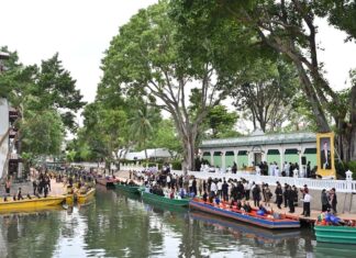 BANGKOK – SOCIÉTÉ : 225 moines défileront sur les canaux pour célébrer le roi Rama X