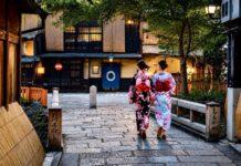 JAPON – TOURISME : Taxe de départ, accès restreint à Kyoto… le Japon serre la vis face au surtourisme