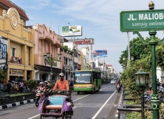 INDONÉSIE – ÉCONOMIE : Jakarta réduit fortement le coût des prêts aux petites entreprises