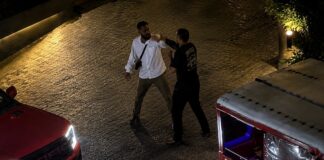 PHUKET – SOCIÉTÉ : Un chauffeur de tuk-tuk agressé après avoir réclamé 300 bahts