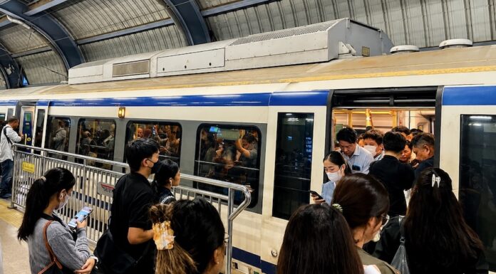 THAÏLANDE – INFRASTRUCTURES : Le train des trois aéroports paraît bien enlisé