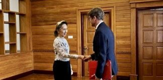 BIRMANIE – POLITIQUE : Aung San Suu Kyi reçoit la visite de la croix rouge