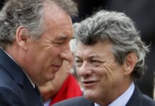 FRANCE – POLITIQUE : Vue d’ailleurs, Bayrou, Breton, Borloo et…?