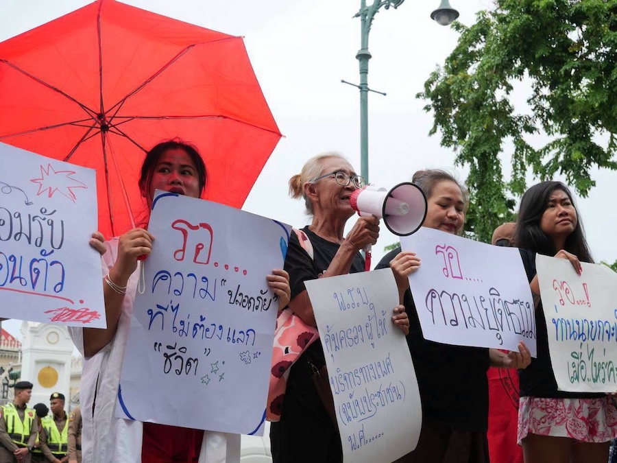 manifestants pour des droits aux travailleurs du sexe