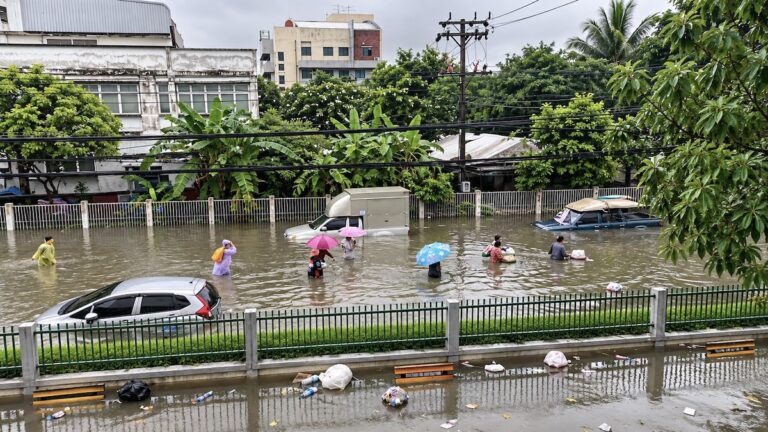 THAÏLANDE – INONDATIONS : Plus de 84 000 personnes touchées dans 21 provinces