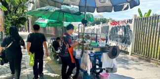 THAÏLANDE – ÉCONOMIE : La croissance accélère, mais profite encore peu aux ménages et aux PME Bangkok marchand de rue