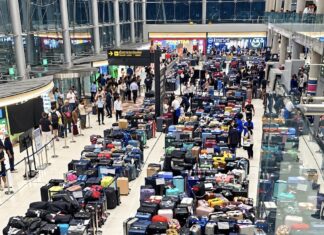 THAÏLANDE – INONDATIONS : Bagages bloqués à Suvarnabhumi, la crise gagne la direction de Thai Airways Crise des bagages à Suvarnabhumi