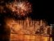 THAÏLANDE – TOURISME : À Nakhon Phanom, les bateaux de feu embrasent le Mékong La procession des bateaux illuminés de Nakhon Phanom