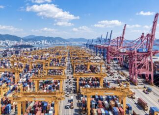 Port de Busan en Corée