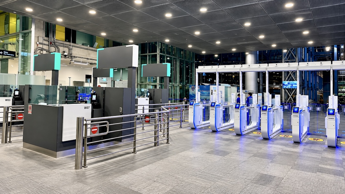 Portique immigration Bangkok Suvarnabhumi