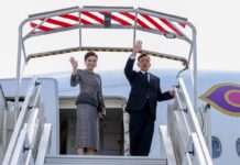 THAÏLANDE – VIETNAM : S.M. Rama X à Hanoï pour une visite d’État historique Rama X et Reine Suthida - avion