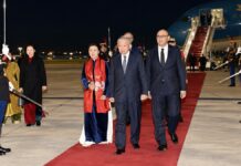 To Lam arrivée à Paris
